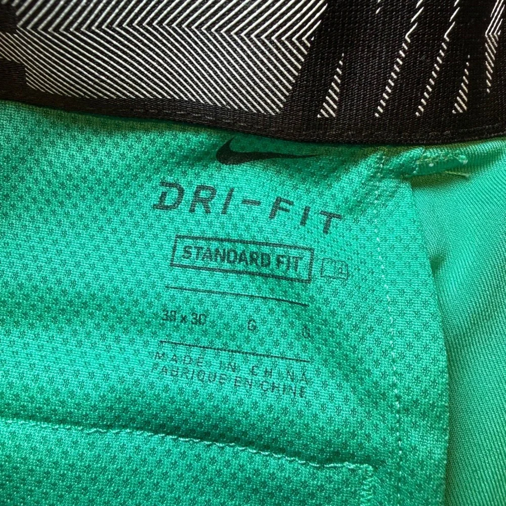Nike Dri-FIT Golf Pants Mens 33x30 Standard Fit Teal Green Stretch Trousers Prep